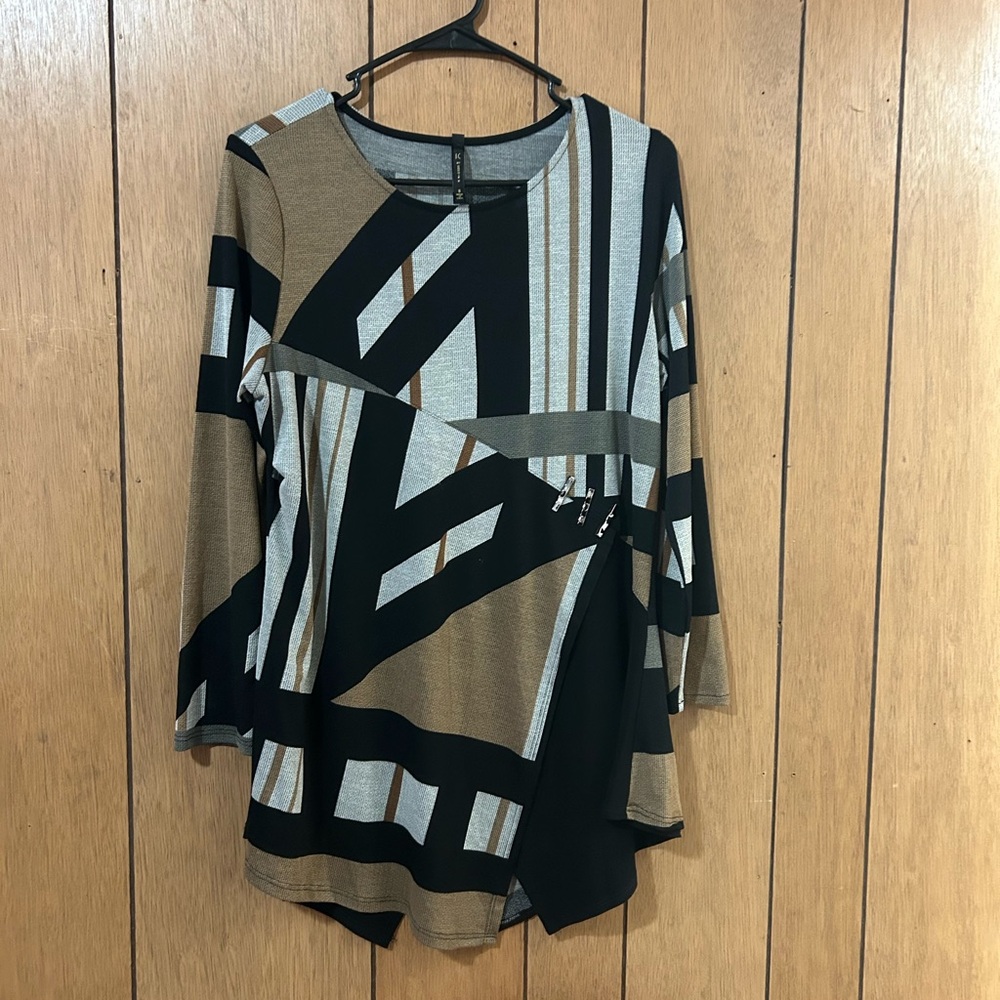 Connie Long Sleeve Top with Abstract Black, Gray, and Brown Design